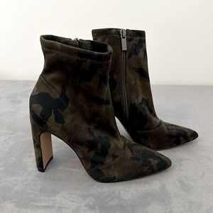 Brand new Camo booties, the perfect shade of Camo